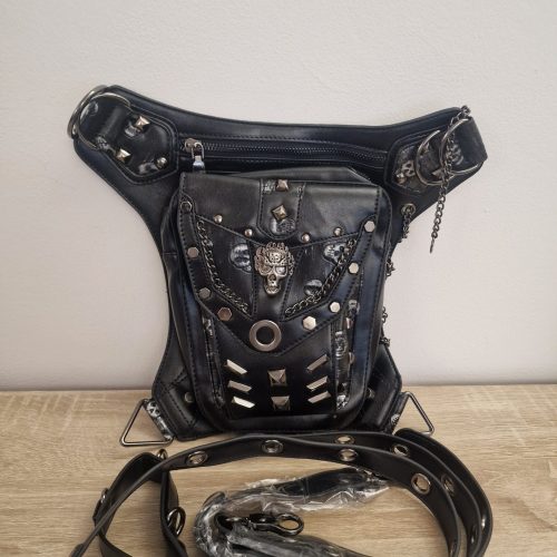 Black Skull Motorcycle Waist - Leg Bag bikers - Gothic Chain Fringe Crossbody Bag with Studded Detailing in gold, leg bag motorbike 1